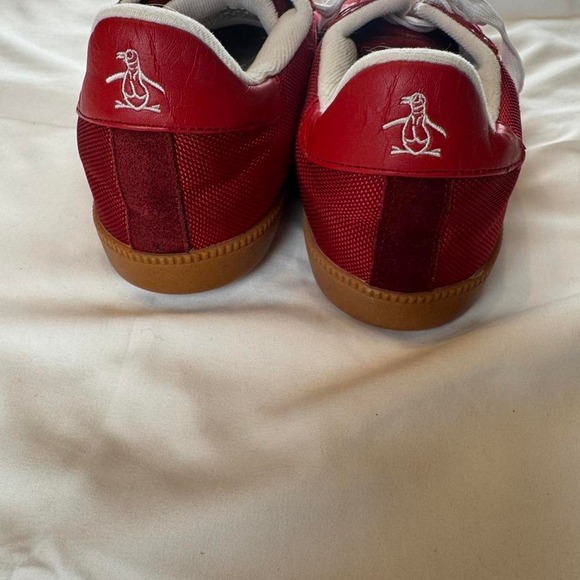 Other - Original Penguin by Munsingwear retro sneakers in a rich burgundy/red colorway